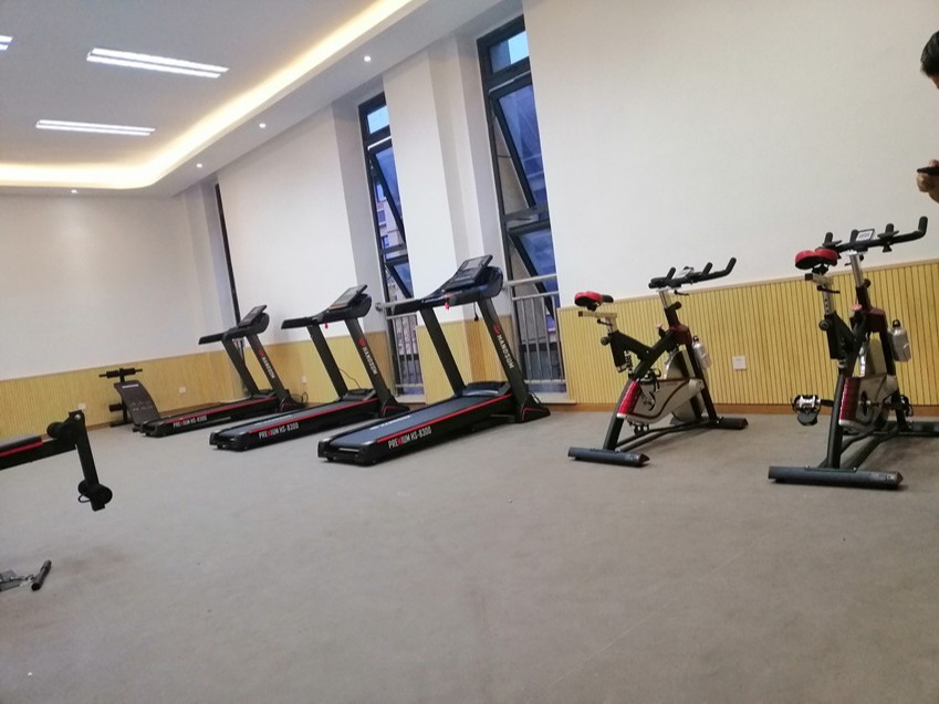 悍德森丨自贡龙湖中学教师健身房健身器材配置方案