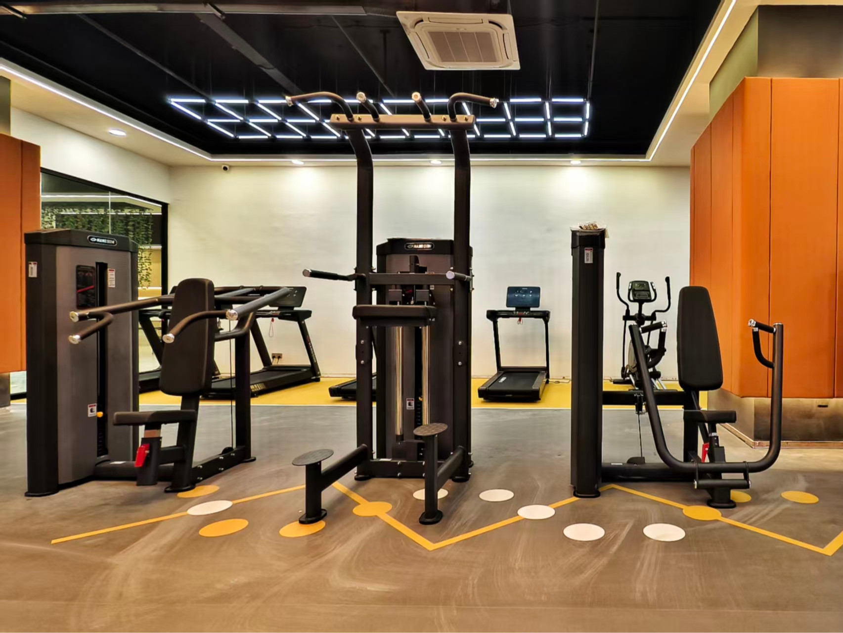 悍德森| 丹尼玩具公司 健身房配置方案