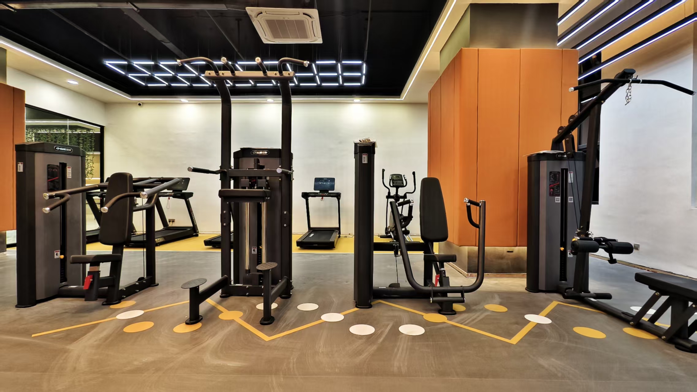 商用多功能综合训练器哪款好？高耐用高负荷款推荐，适配健身房/工作室